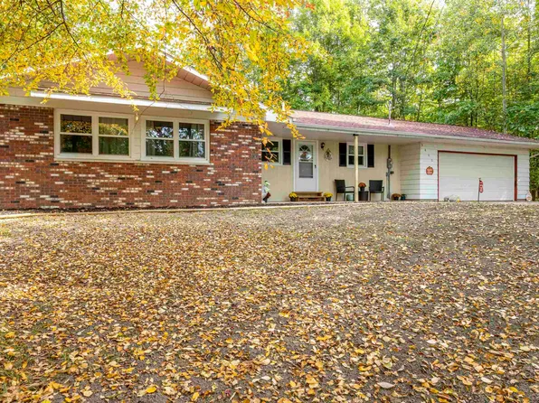 3400 N Meridian Rd, Merrill, MI 48637