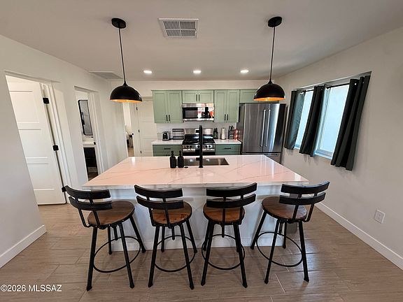 2nd image of 1323 W Speedway Blvd