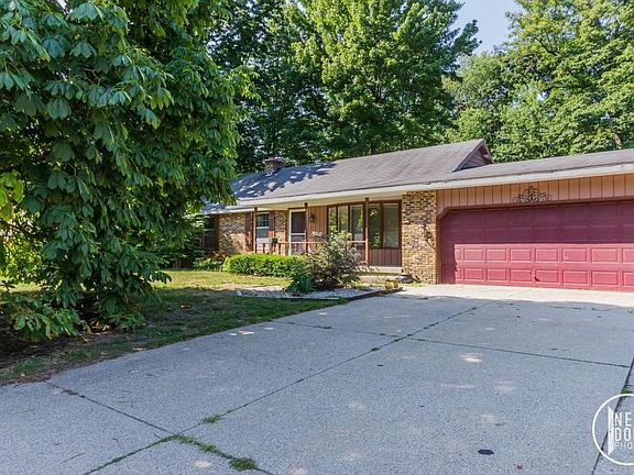 3rd image of 7143 Georgetown Ave