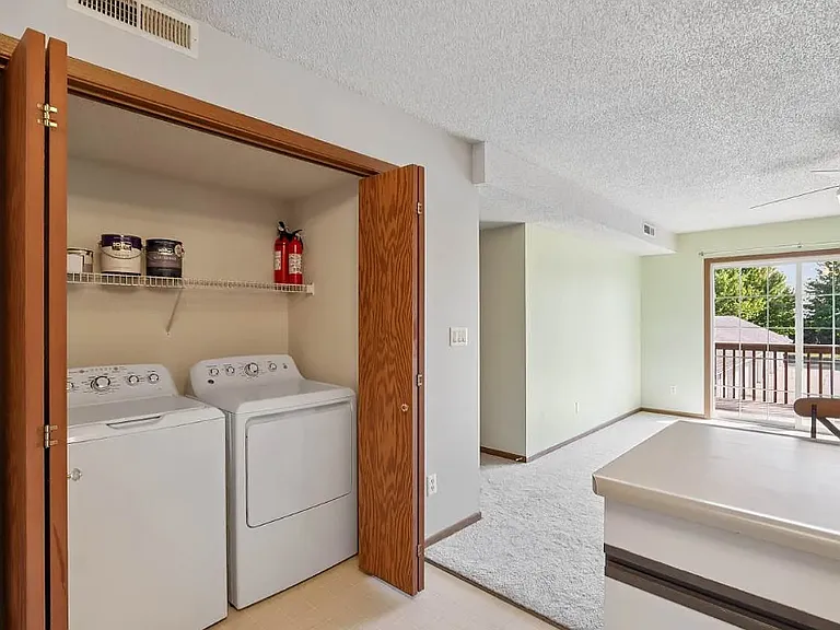 4010 Greenway Dr #20 — Photo 3