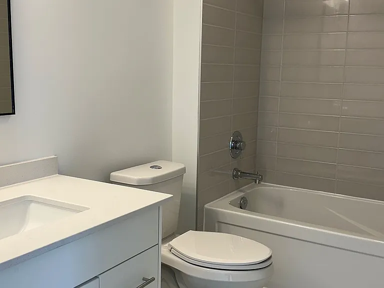 1333 Weber St E #306 — Photo 31