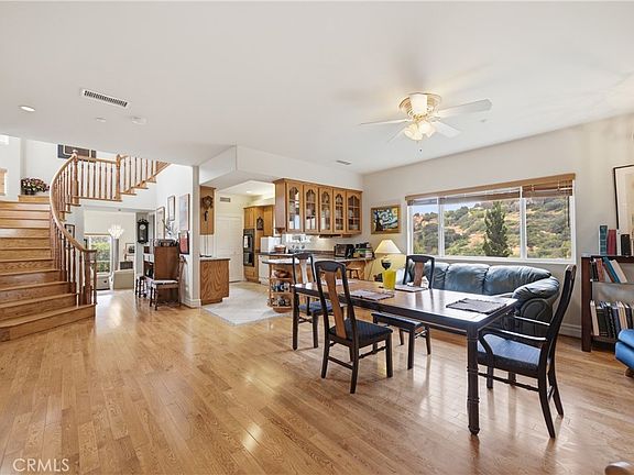 3rd image of 150 Summit Dr