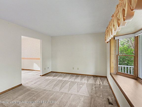 5th image of 5812 Wood Valley Dr
