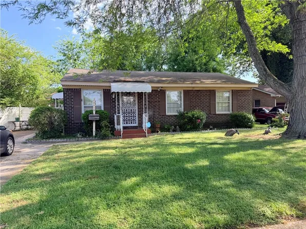 2819 Chancellor St, Portsmouth, VA 23707