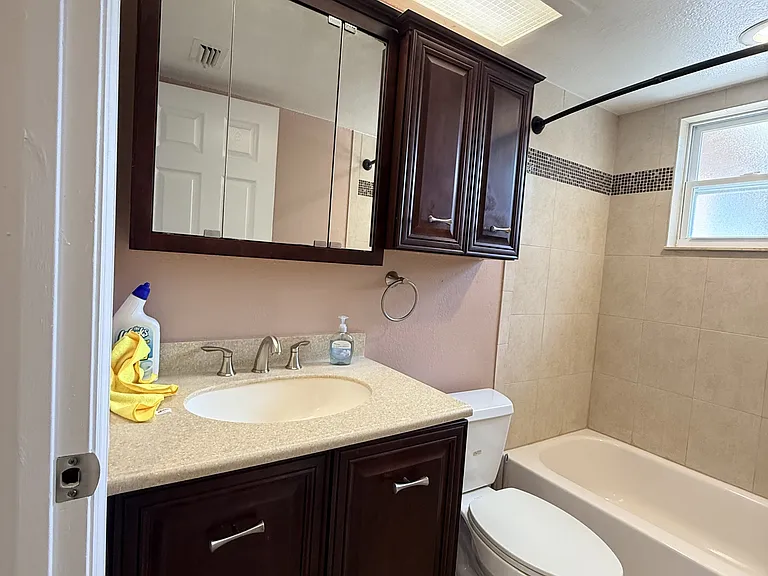 8437 Luray Dr — Photo 14