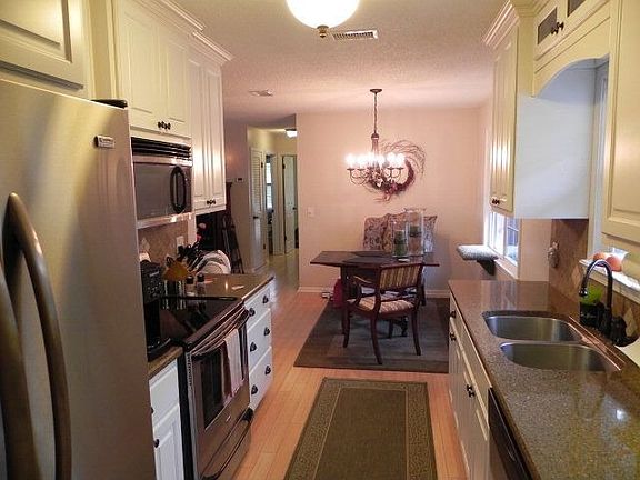 5th image of 603 Marigold Ct