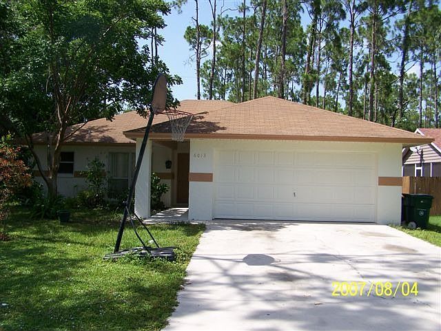 Recent 8/07 ext.paint and rooof cleaning.