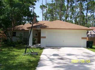 6013 Hollow Dr, Naples, FL 34112