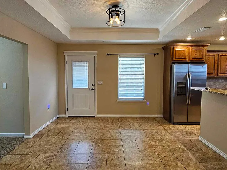 2320 Flagstone Dr — Photo 10