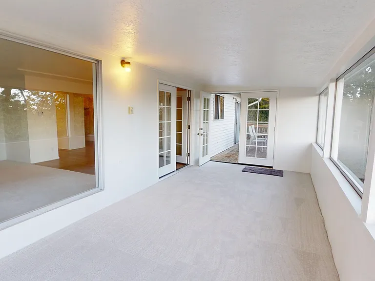 2145 Webb St — Photo 16