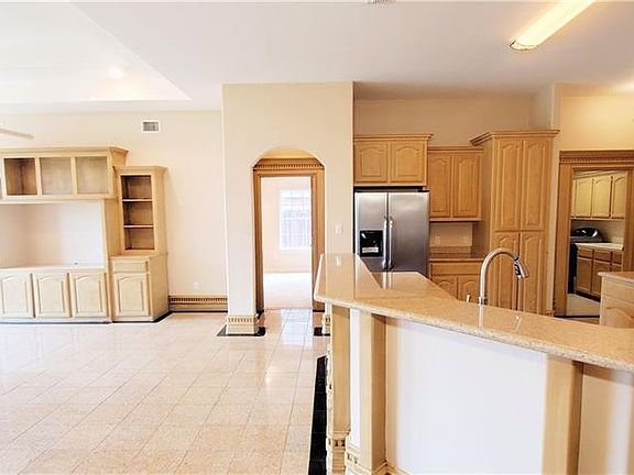 4th image of 2813 Northgate Ln