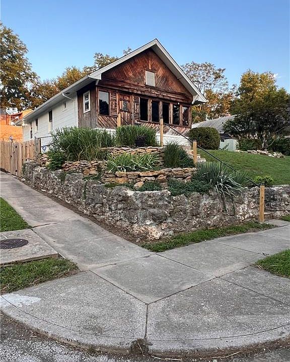 1st image of 501 Myrtle Ave