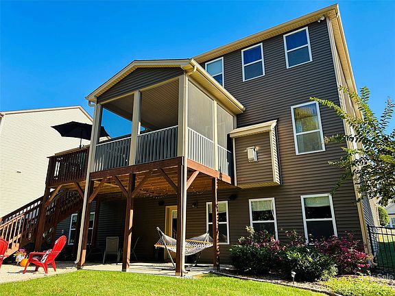 4th image of 2024 Wade Hampton Cir