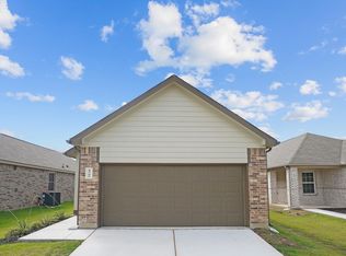 1706 Luke St, Ennis, TX 75119