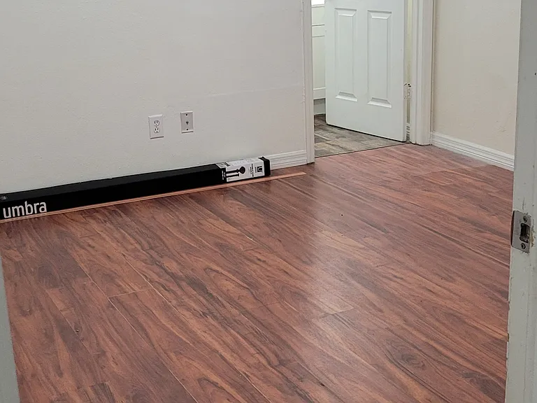 604 Brooke Ct — Photo 20