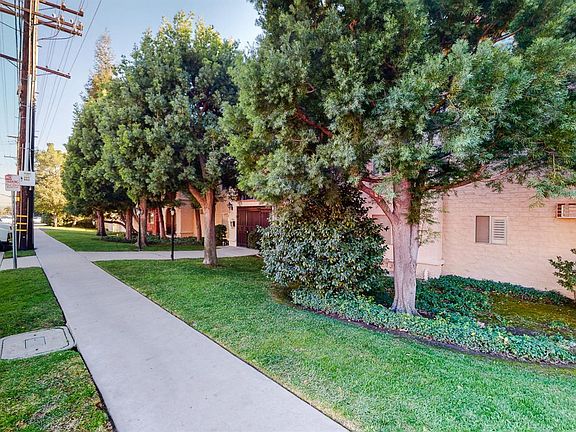 3rd image of 3010 Montrose Ave APT 21