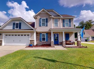 104 Wild Blossom Dr, Richlands, NC 28574