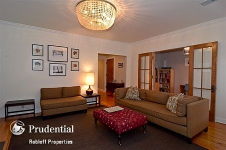 5th image of 841 W Ainslie St #3E