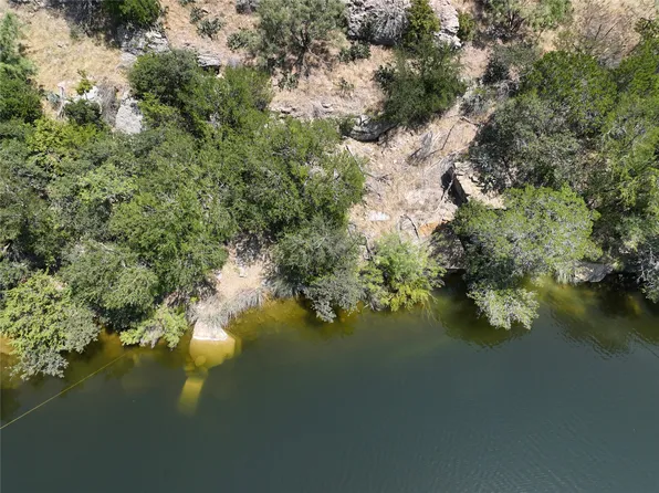Broadmoor Ct, Graford, TX 76449