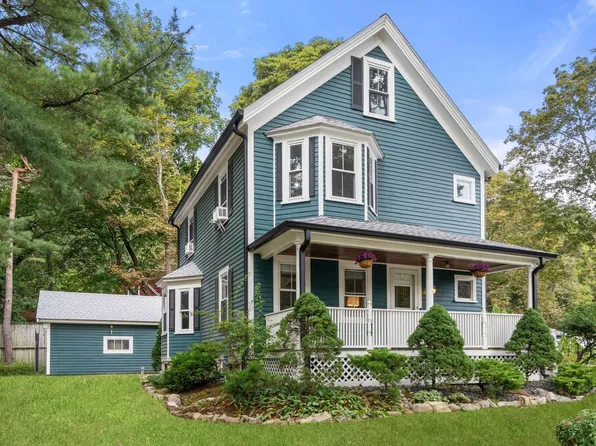 28 River Rd, Weston, MA 02493