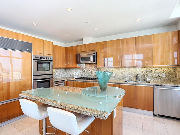 4th image of 550 Front St Unit 1001