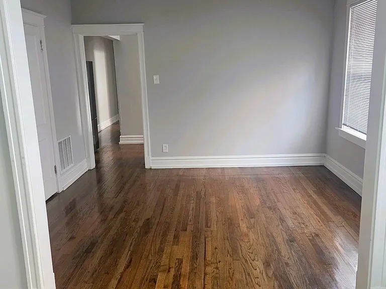 6436 Alamo Ave #2W — Photo 2