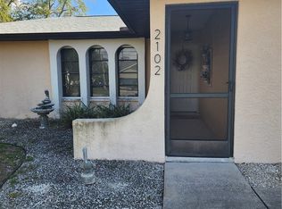 2102 SE 8th Ter, Cape Coral, FL 33990