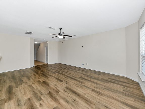 5th image of 4820 Cedar Springs Dr