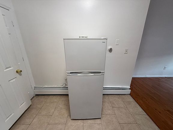 5th image of 188 South St #8E