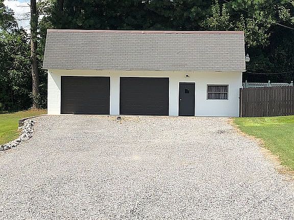 30 X 40 building/garage 