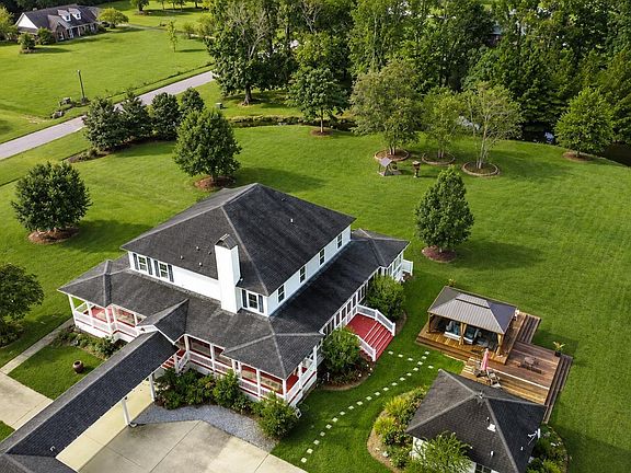 4th image of 1223 Kings View Cir