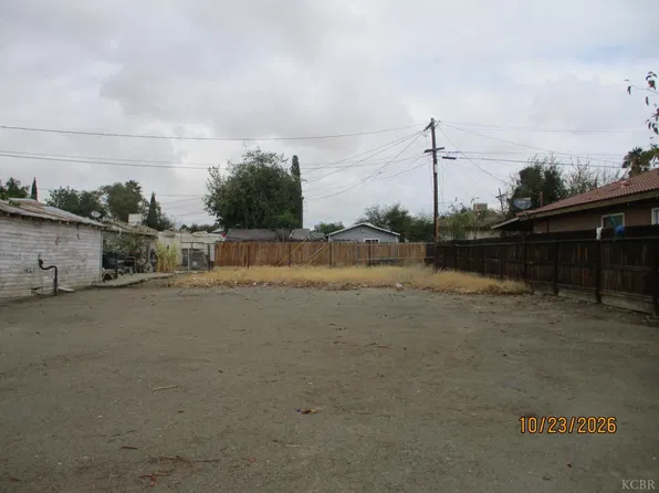 0 E Whitney St, Avenal, CA 93204