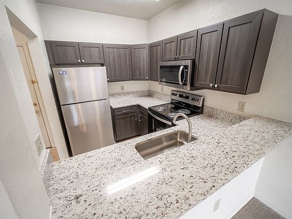 4th image of 111F NW 15th Ter #F30