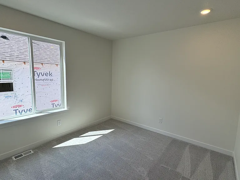 4928 88th Dr NE — Photo 10