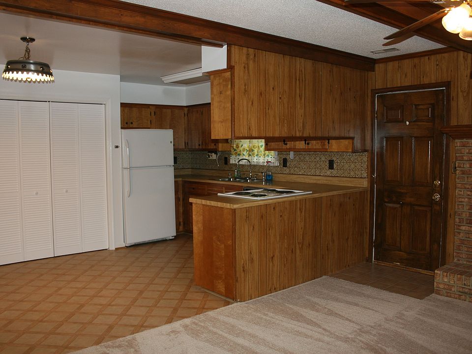 2nd image of 5101 Iowa Ave
