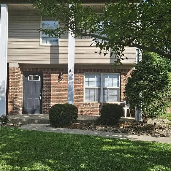 153 Bittersweet Dr — Photo 1