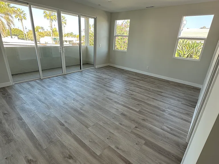 178 Dahlia Ave — Photo 10