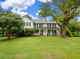 315 Seneca Rd, Great Falls, VA 22066