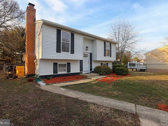3rd image of 366 Beaghan Dr