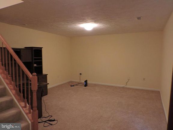 3rd image of 6230 Oaklawn Ln