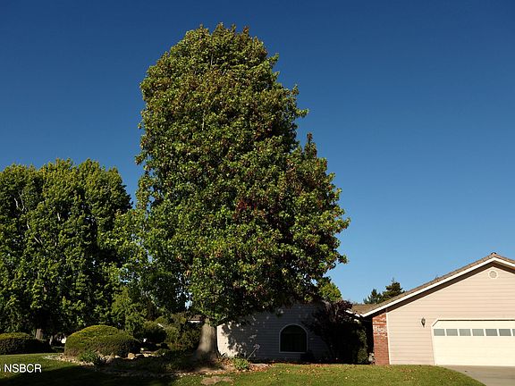 3rd image of 1340 Foxenwood Dr