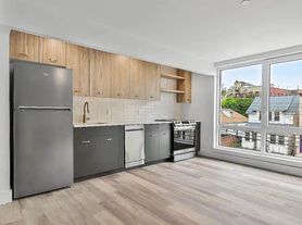 3333 Giles Pl