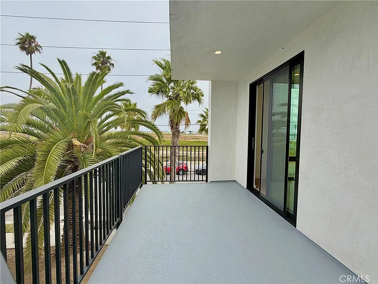 249 Seal Beach Blvd — Photo 9