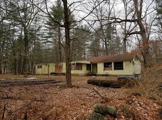 601 Old Greenwich Plns Rd, Hardwick, MA 01082