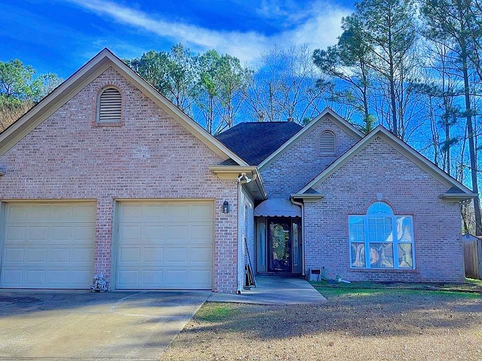1st image of 5793 Riverbirch Dr