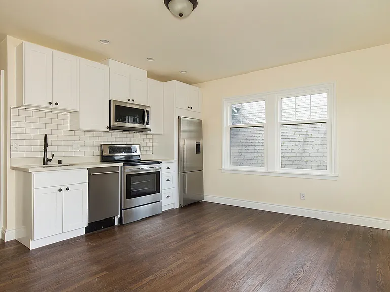 571 Valley St #5 — Photo 11