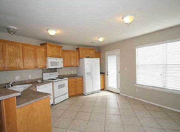 3rd image of 23675 S Southview Dr