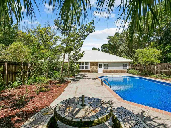 4166 Ermine Ln, Milton, FL 32583