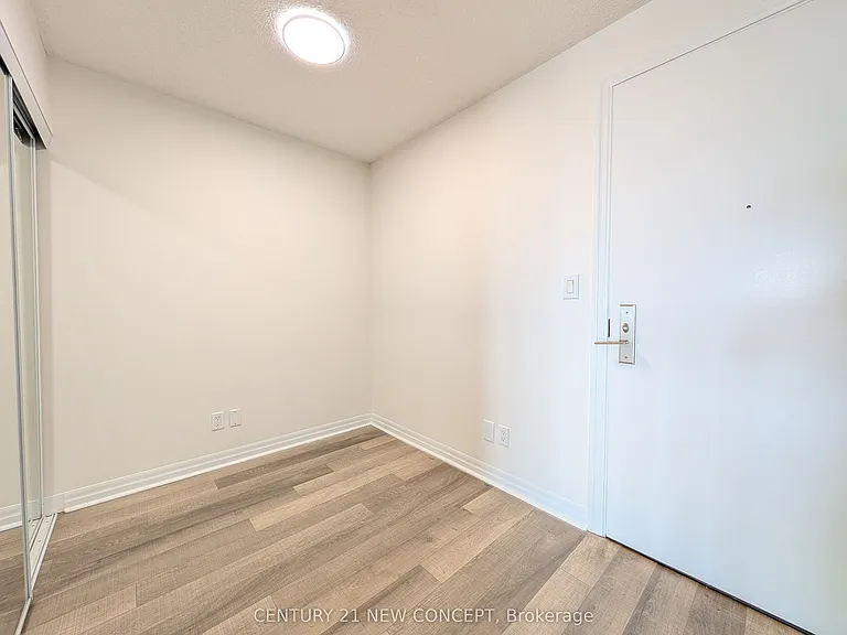 2015 Sheppard Ave E #2302 — Photo 11