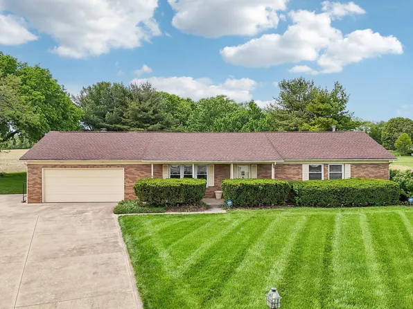 676 Fairlawn Dr, Circleville, OH 43113